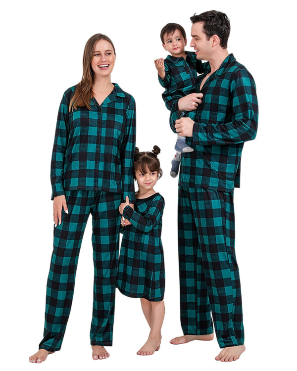 Modern groen geruite kerstpyjama voor het hele gezin