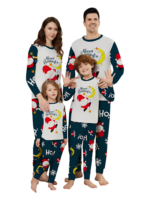 Lustiger Weihnachtsmann, der sich an seinen Mond klammert, Weihnachtspyjama der Familie