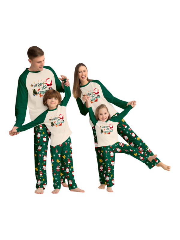 Originale pigiama natalizio verde stellato con motivi natalizi e di Babbo Natale
