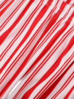 Echte kerstpyjama met knopen en rode en witte strepen voor het gezin